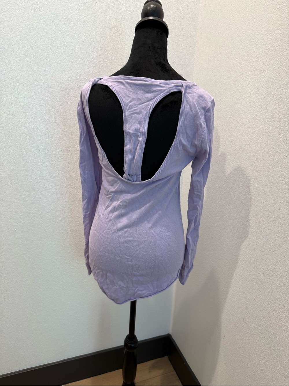 Light Purple Long-Sleeve Women's Top - Picture 3 of 5